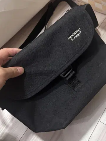 Manhattan Portage 블랙 메신저 백