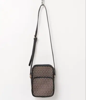 MOUSSY MONOGRAM CROSS BODY BAG 브라운