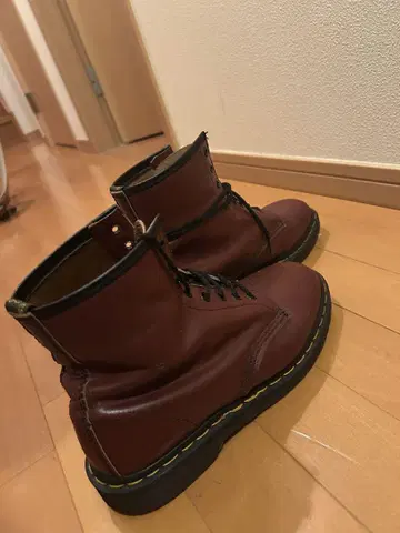 닥터 마틴 8홀 잉글랜드제 27cm