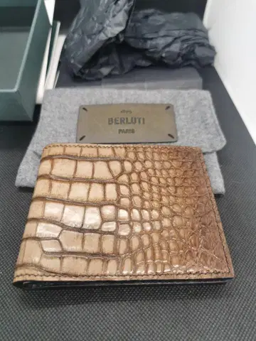 벨루티 마코레 크로커다일 한정판 색상 두겹 berluti 미사용 56만