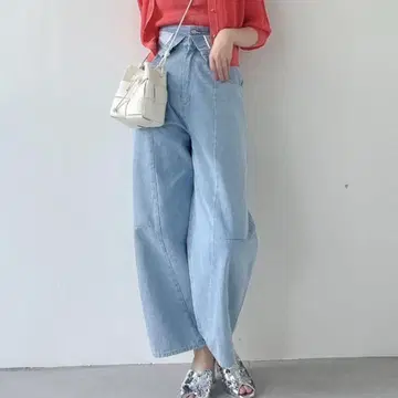 새상품 정가 10,890엔 dazzlin 커브 데님 하이웨스트 작은 키