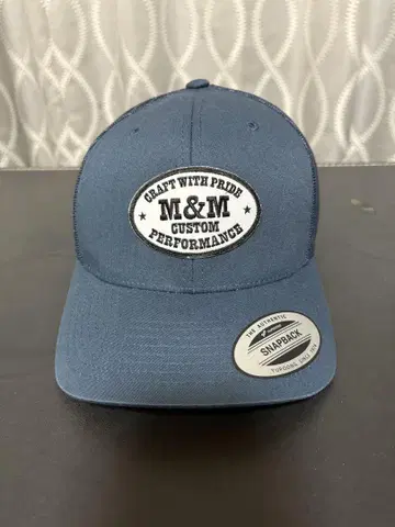 M&M 모자