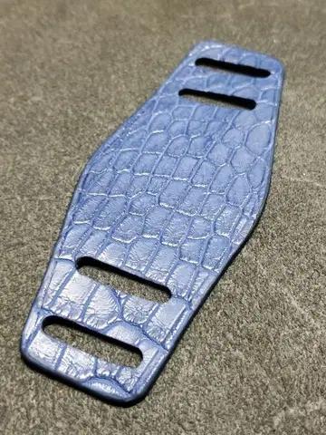 세일 상품~20mm 정품 크로커다일 BUND 패드 블루