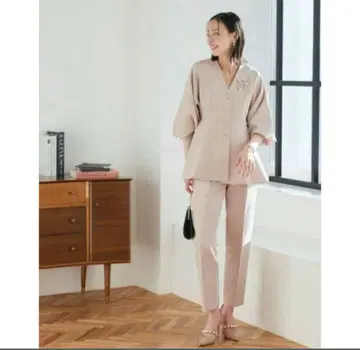 미사용품 루일 에 부티크 노카라 돌먼 슬리브 페플럼 팬츠 2개 S