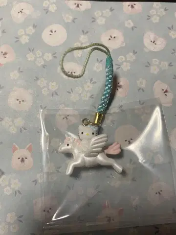 Hello kitty 산리오 퓨로랜드 한정판 네츠케 2세트