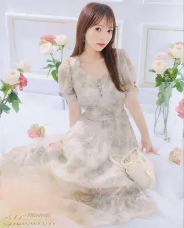 미셸 마카롱 로얄 플뢰르 원피스