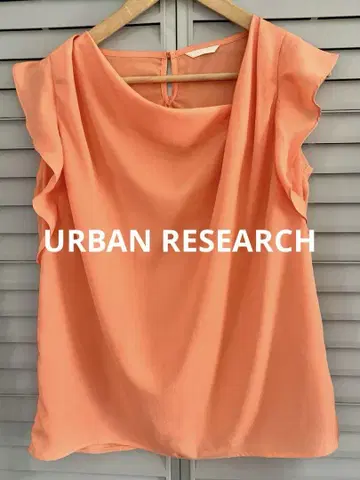 URBAN RESEARCH 소매 프릴 블라우스