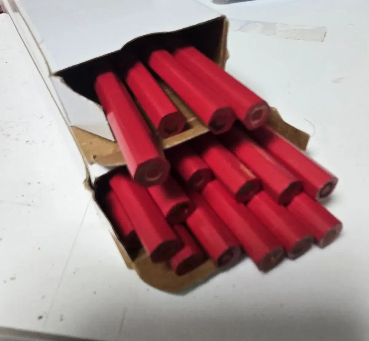 Prisma Animation Colored Pencil/Red