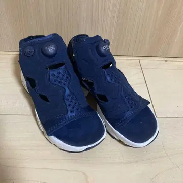 리복 인스타펌프 퓨리 스포츠 샌들 24cm 네이비