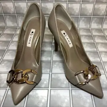 DIANA 스틸레토 펌프스 23cm
