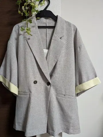 르르비에 여성용 자켓