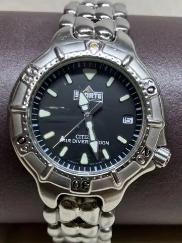 CITIZEN AIR DIVER'S 200M 스포츠 워치