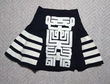 레어 KTZ 랩 스커트