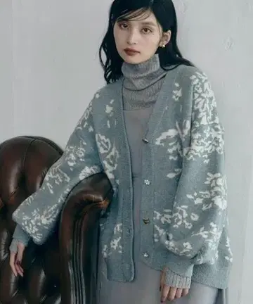ECREL 에클레어 플라워 비쥬 가디건 블루