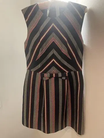 Paule Ka 스트라이프 패턴 슬리브리스 원피스 size 42