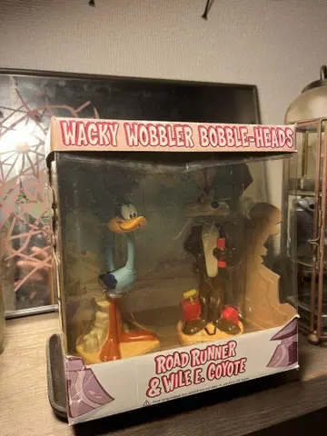 FUNKO ROAD RUNNER & WILEE.COYOTE 보블헤드