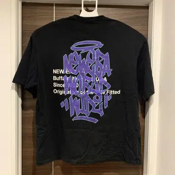 뉴에라 NEWERA 그래피티 로고 블랙 티셔츠