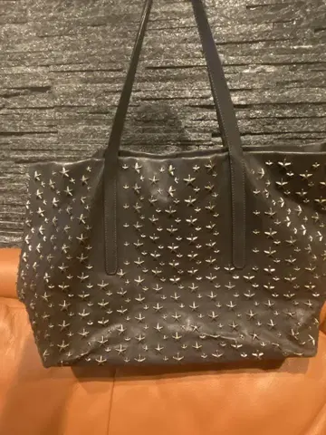 JIMMY CHOO 스터드 토트 백