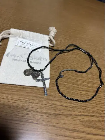 M.cohen M.코엔 목걸이 크로스 참 비즈