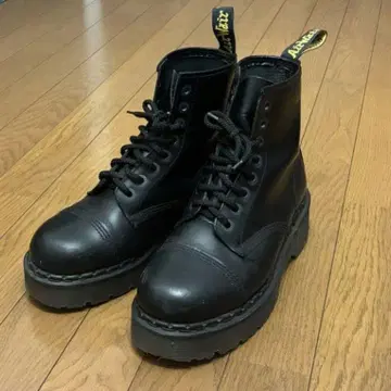 닥터 마틴 크레이지 봄