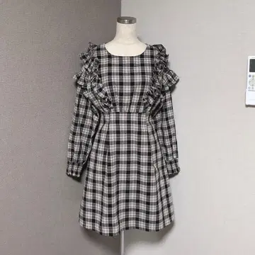 티티앤코 체크 프릴 원피스