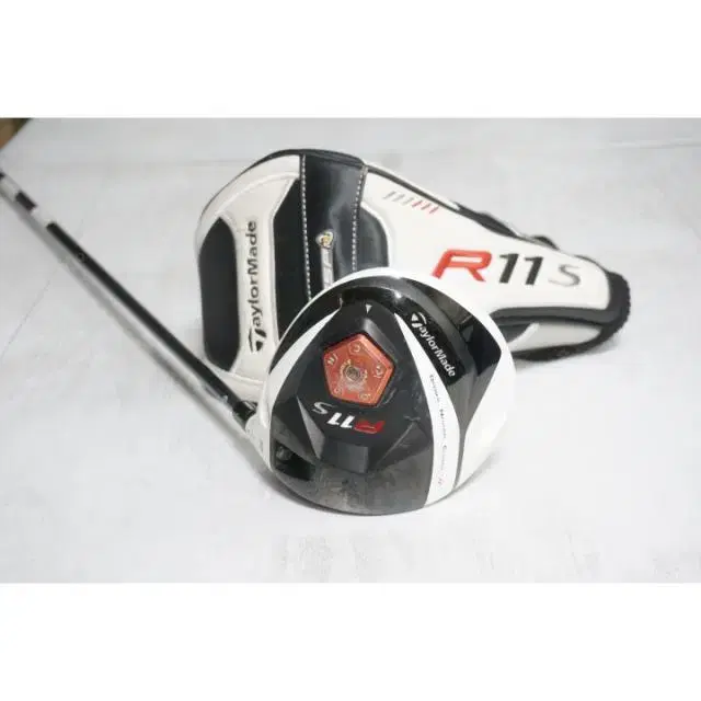 Taylormade R11S 9-degree Driver Shaft S with Cover