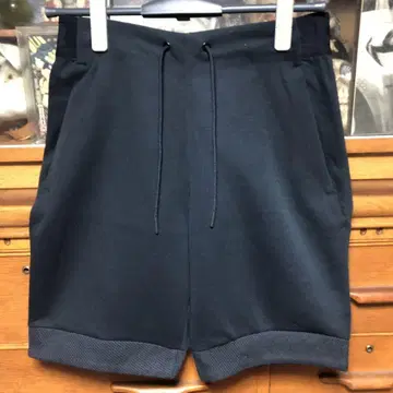 언더아머 트레이닝 팬츠 하프 팬츠