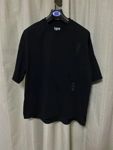 새상품급 TIGHTBOOTH STRAIGHT UP T-SHIRT