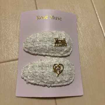Rose Muse 트위드 츄비 헤어핀 세트 화이트