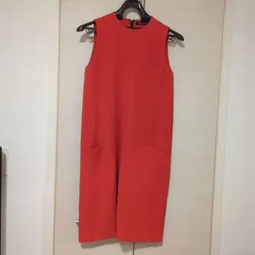 YOKO CHAN 슬리브리스 무릎 기장 원피스