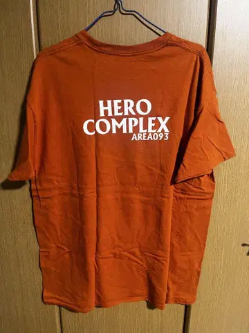 HERO COMPLEX 오렌지 티셔츠