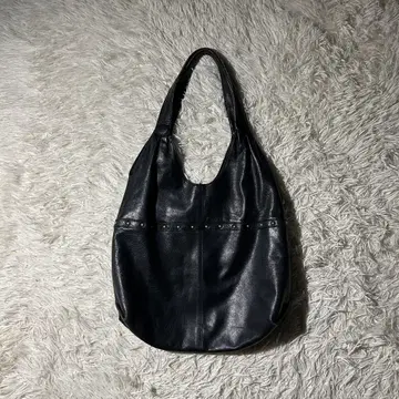 00s ARCHIVE 가죽 스터드 백 Y2K 원숄더 이탈리아제