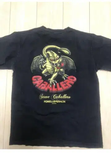 powell peralta 티셔츠