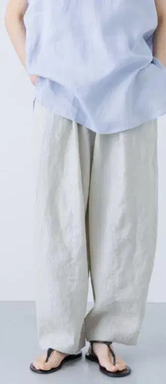 미사용 새상품 카구레 린넨 볼륨 팬츠 베이지