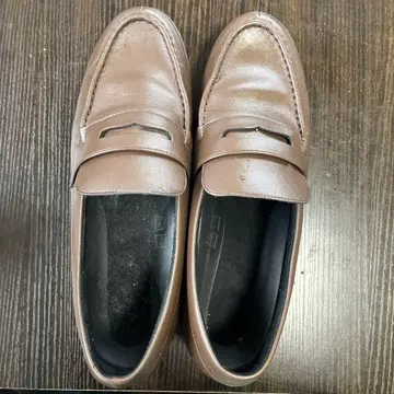 브라운 가죽 로퍼
