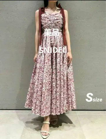 SNIDEL 숄더 리본 플라워 원피스 빨간색