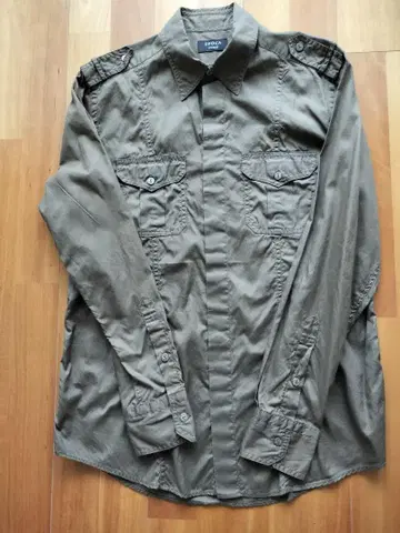 EPOCA Uomo 카키 밀리터리 셔츠