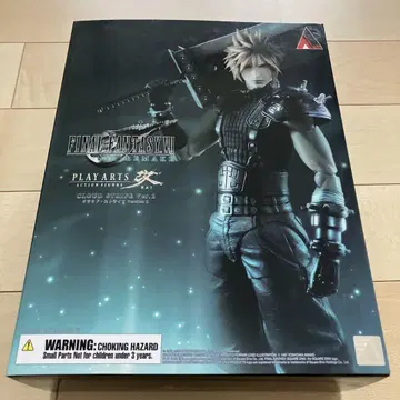 FINAL FANTASY VII 클라우드 스트라이프 피규어