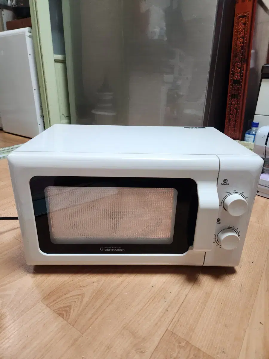 Homniz microwave, clean condition