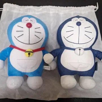 뮤지엄 한정판 도라에몽 초기 등장 봉제 인형 데님 보통 버전 2개