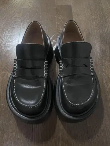 통굽 블랙 로퍼