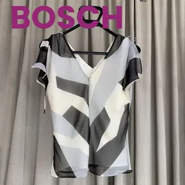 새상품급 BOSCH 보쉬 기하학 패턴 쉬폰 블라우스 소매 프릴 어깨 슬릿