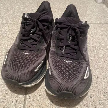 HOKA 클리프톤 9 러닝화 블랙 26cm