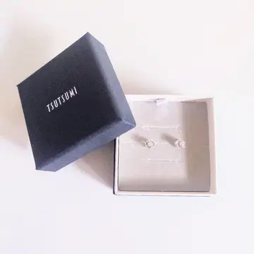 JEWELRY TSUTSUMI K10 화이트 골드 큐빅 귀걸이