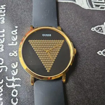 GUESS 골드 블랙 손목시계