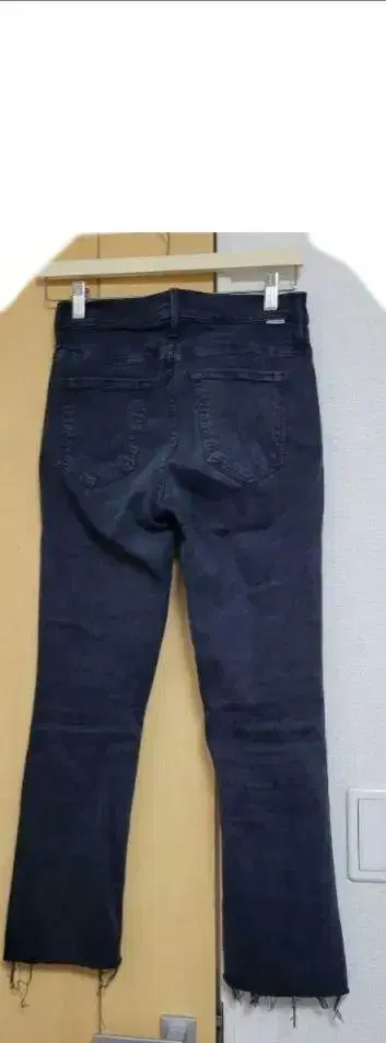 마더 FADED BLACK INSIDER CROP27