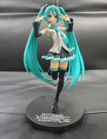 하츠네 미쿠 Project DIVA F 피규어 높이 약 22cm