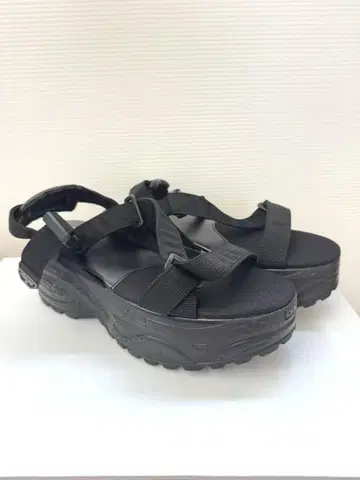 YOSUKE 통굽 플랫 샌들 7cm 통굽 25.5cm