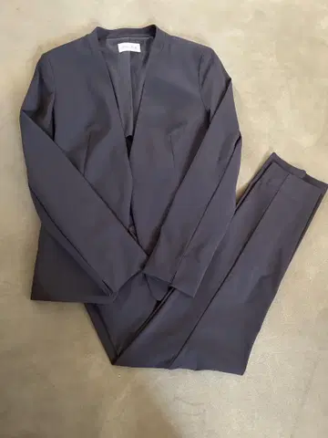 플라스테 노카라 수트 스트레치 소재 컬러 050 블랙