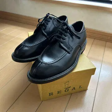 REGAL 블랙 가죽 드레스 신발